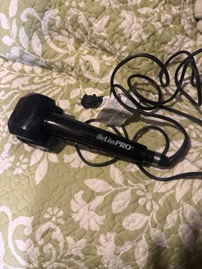 Black Automatic Curling Iron for Women